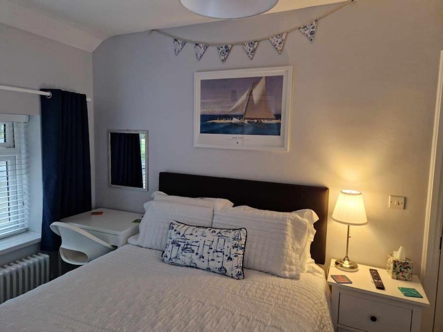 Room On Heath Park คาร์ดิฟฟ์ ภายนอก รูปภาพ