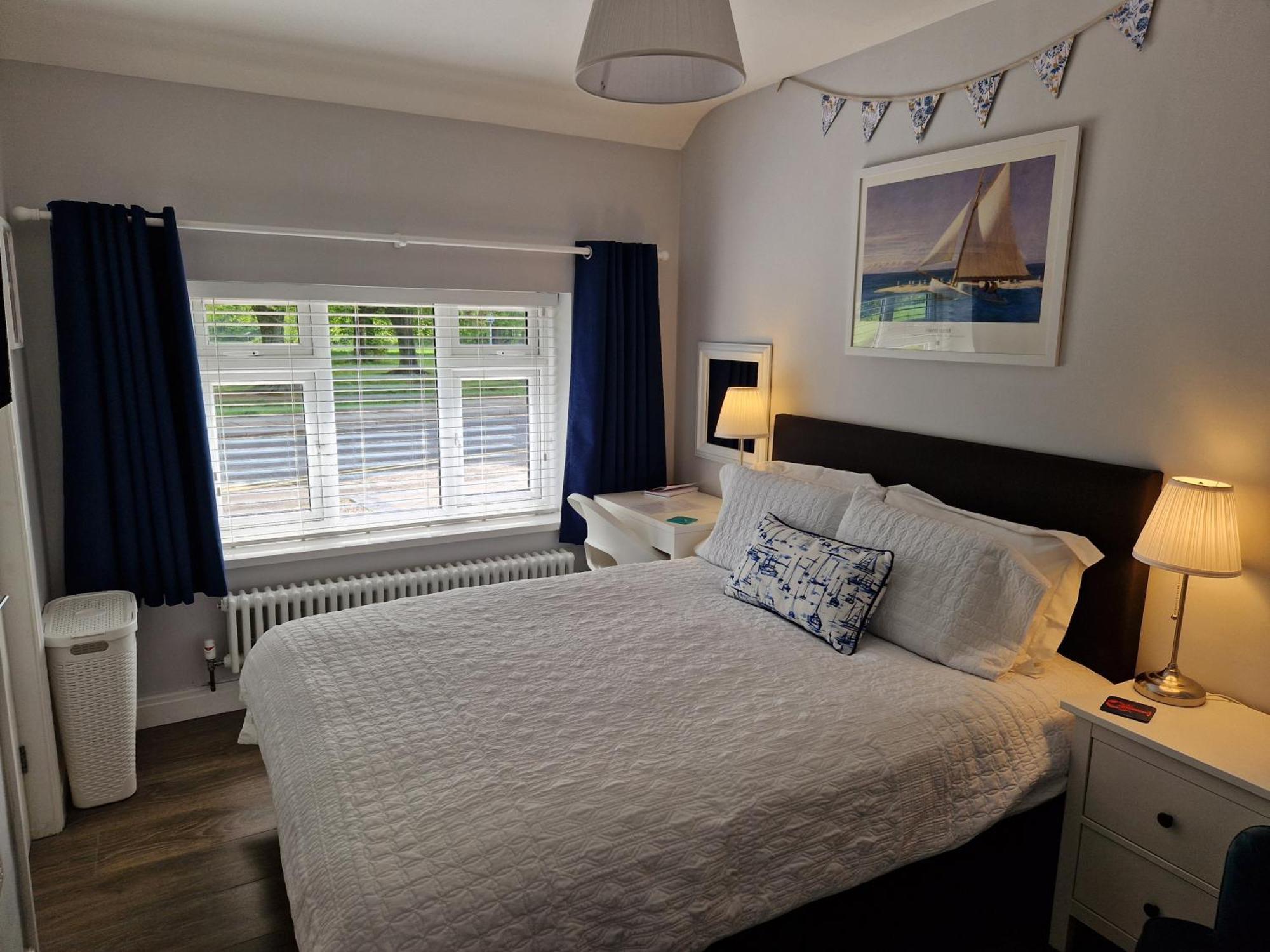 Room On Heath Park คาร์ดิฟฟ์ ภายนอก รูปภาพ