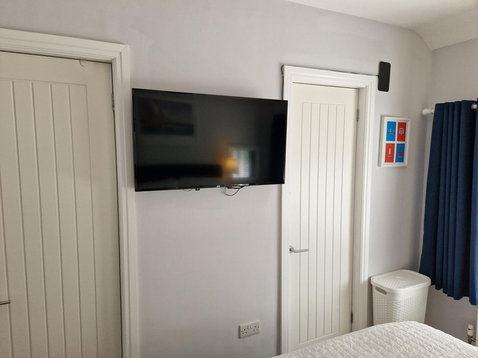 Room On Heath Park คาร์ดิฟฟ์ ภายนอก รูปภาพ